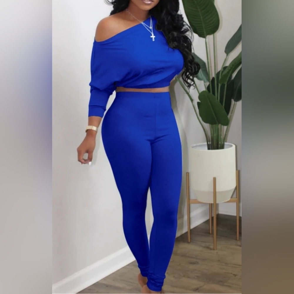 NWT Blue Off Shoulder Crop Top & Pants Set